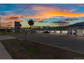 Property in Crystal River, FL 34429 thumbnail 2