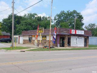 Property in Mt Vernon, IL thumbnail 3