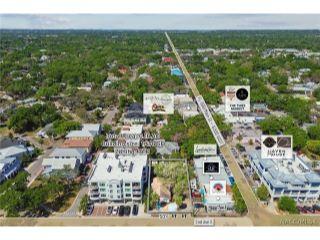 Property in Safety Harbor, FL 34695 thumbnail 2
