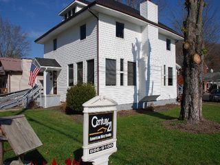 CENTURY 21 American Way Realty