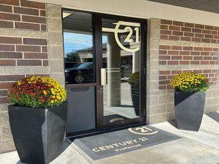 CENTURY 21 Preferred