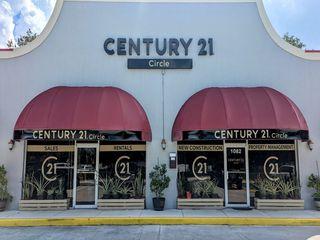CENTURY 21 Circle