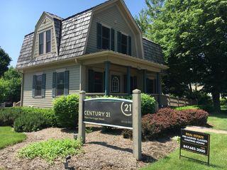 CENTURY 21 New Heritage West