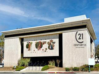 CENTURY 21 Lois Lauer Realty