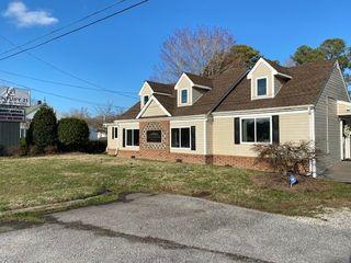 CENTURY 21 Nachman Realty