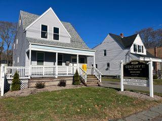 CENTURY 21 Realty Network