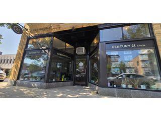 CENTURY 21 Circle