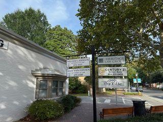 CENTURY 21 Nachman Realty