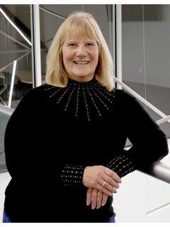 Mary Ohlhauser of CENTURY 21 Morrison Realty photo