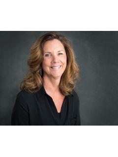 Kelly Tuntland of CENTURY 21 Beutler & Associates photo