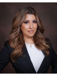 Yovana Garcia of CENTURY 21 Masters photo