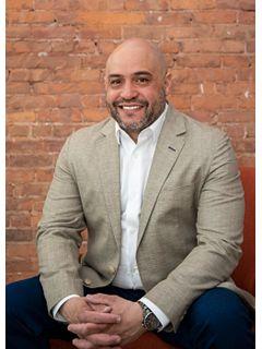 Anastacio Pena of CENTURY 21 Viewpoint Realty photo