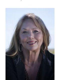 Diane Nichols of CENTURY 21 Pacific Realty photo