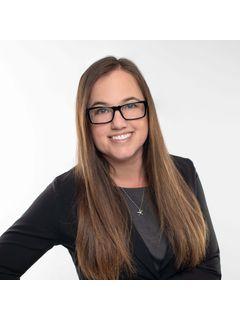 Kelli Stoneman of CENTURY 21 Everest photo