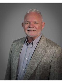Dale Nabors of CENTURY 21 LIST with BEGGINS photo