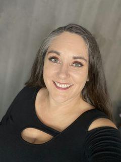 Erica Guelinas of CENTURY 21 Circle photo