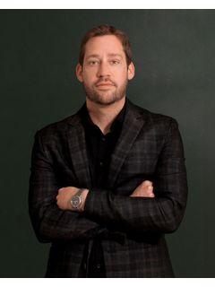 David VonHeal of CENTURY 21 Everest photo