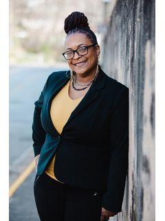 Lanay Walker of CENTURY 21 Realty @ Home photo