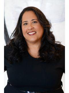 Veronica Diaz of CENTURY 21 Carioti photo