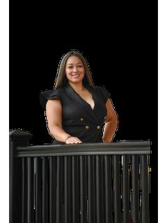 Debbie Menjivar of CENTURY 21 AA Realty photo