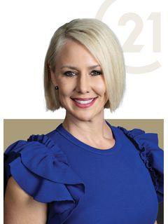 Jade Miles of CENTURY 21 Bessette Flavin photo