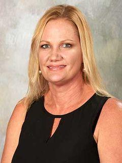 Tara Cormack of CENTURY 21 Circle photo