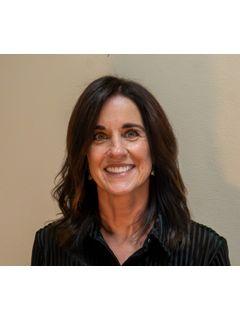 LYNN MICHAEL of CENTURY 21 Executive Realty photo