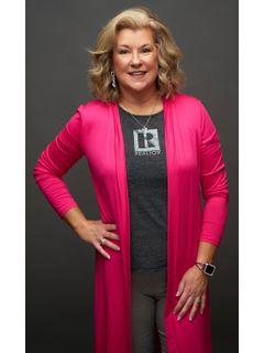 Heather Barrineau of CENTURY 21 Advantage Realty photo