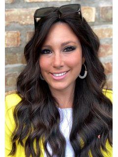 Faye Hollander of CENTURY 21 Circle photo