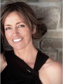 Dara VandeBunte of CENTURY 21 Ramos Realty photo