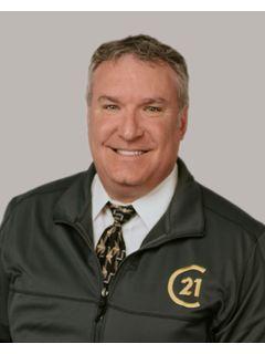 Chris Wisehart of CENTURY 21 Realty Team photo