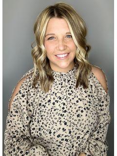 Alyssa Swiger of CENTURY 21 Elite photo