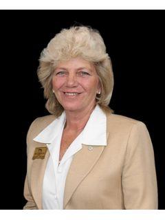 Monica Wert of CENTURY 21 Above and Beyond photo