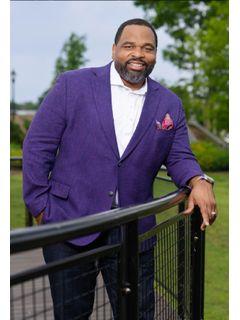 Korry  Garrett of CENTURY 21 Sandstone Real Estate Group photo