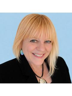 Trena Kendrick   Sunshine REALTOR®