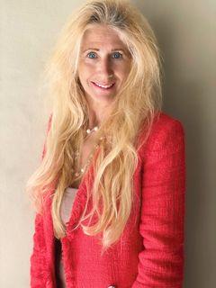 Colleen Dore of CENTURY 21 Signature Realty photo