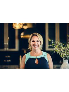 Kathi Philpot of CENTURY 21 Dream Home photo