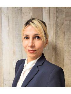 Mabel Barzaga of CENTURY 21 KR Realty photo