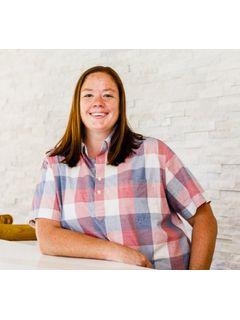 Tammy Aversa of CENTURY 21 Thomson & Co photo