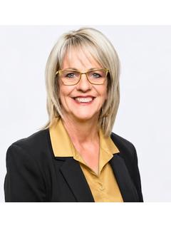 Donna Amandus of CENTURY 21 Property Professionals photo