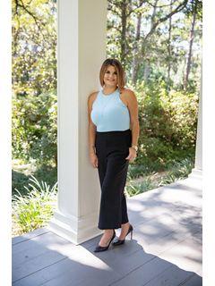 Cari Henry of CENTURY 21 Commander Realty, Inc. photo