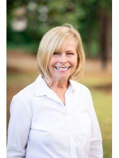 Jenny Matthews of CENTURY 21 Triangle Group photo