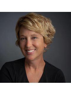 Vanessa Davies of CENTURY 21 TheOne photo