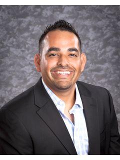 Jorge Bernal of CENTURY 21 Masters photo