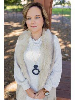 Danielle White of CENTURY 21 Bailey & Co. photo