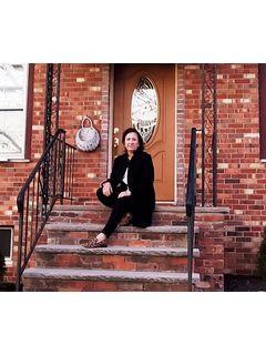 Teresa DaSilva-Choinski of CENTURY 21 Venture Real Estate photo