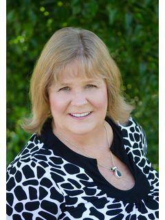 Julie Clark of CENTURY 21 Select Real Estate, Inc. photo