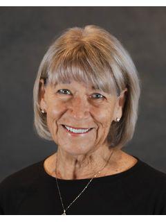 Sandra Calalesina of CENTURY 21 Turner Brokers photo