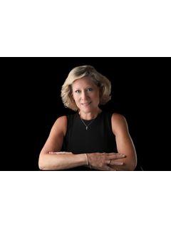 Angie Wingo of CENTURY 21 Premier photo