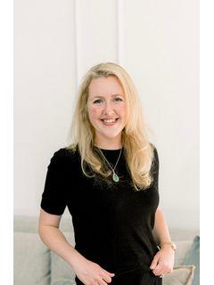 Anna-Lee Atkinson of CENTURY 21 Commander Realty, Inc. photo